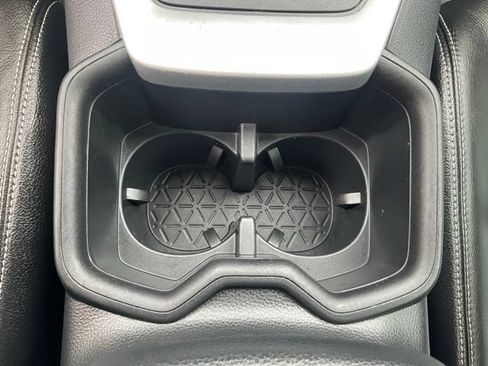 Used 2024 Toyota RAV4 LE FWD image 17