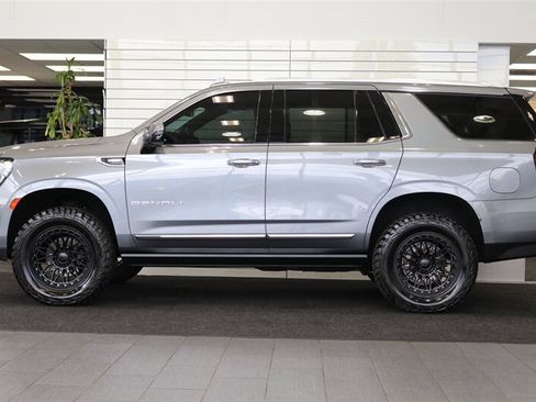Used 2022 GMC Yukon Denali AWD/4WD image 4