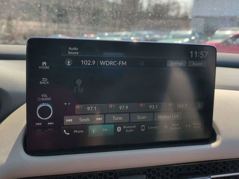 Used 2024 Honda HR-V EX-L image 19