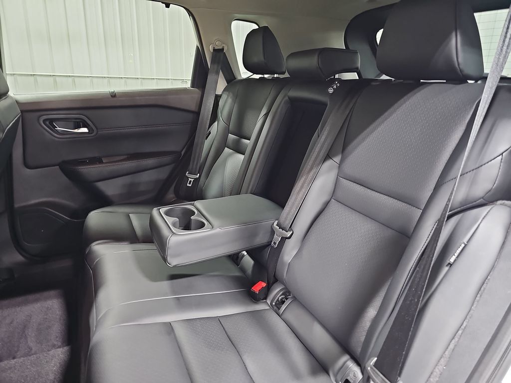 Certified 2023 Nissan Rogue SV w/ SV Premium B Package AWD/4WD image 14