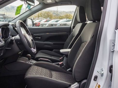 Used 2026 Mitsubishi Outlander Sport AWD image 6