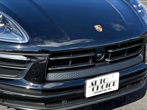 Used 2024 Porsche Macan image 32