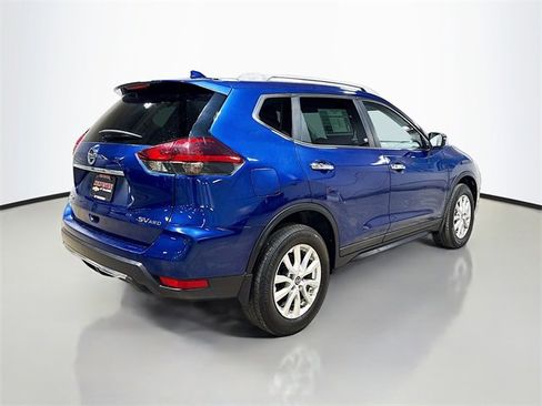 Used 2020 Nissan Rogue SV image 7