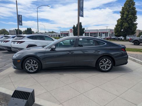 Certified 2023 Hyundai Sonata SEL w/ Cargo Package FWD image 8