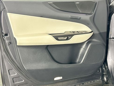 Used 2025 Lexus NX 450h+ AWD w/ Luxury Package image 19