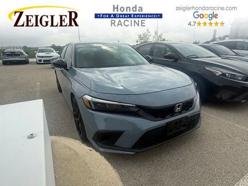 Used 2023 Honda Civic Sport image 1