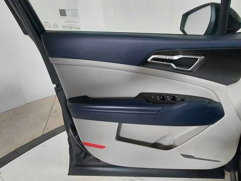 Used 2023 Kia Sportage EX AWD/4WD image 10