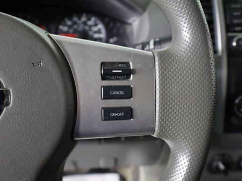 Used 2018 Nissan Frontier SV image 33