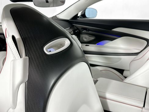 New 2026 Aston Martin Vanquish RWD image 24