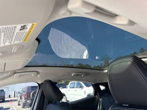 Used 2023 Ford Mustang Mach-E Premium image 9