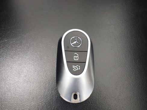 New 2026 Mercedes-Benz GLC 300 image 23