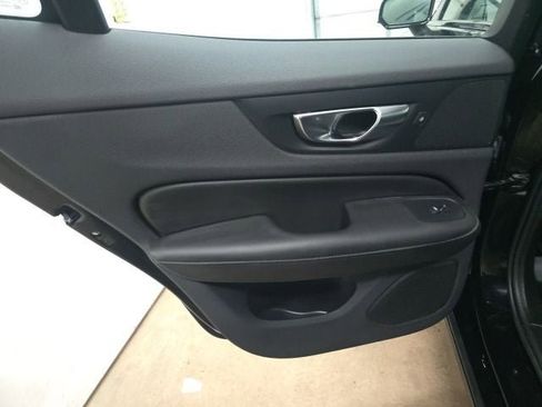 Used 2024 Volvo S60 B5 Core image 14