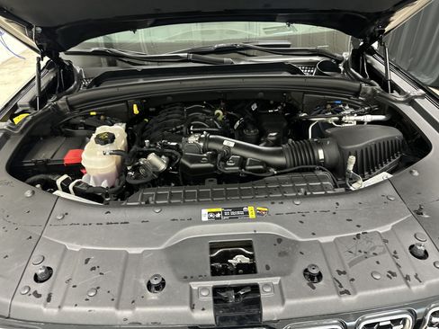 Used 2024 Jeep Grand Cherokee Summit AWD/4WD image 34