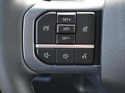 New 2026 Ford F250 Lariat w/ Black Appearance Package AWD/4WD image 18