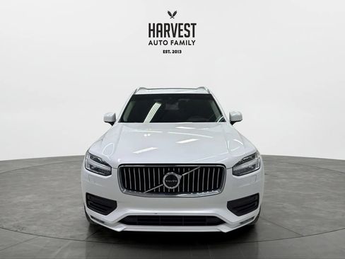 Used 2021 Volvo XC90 T6 Momentum w/ Climate Package AWD/4WD image 11