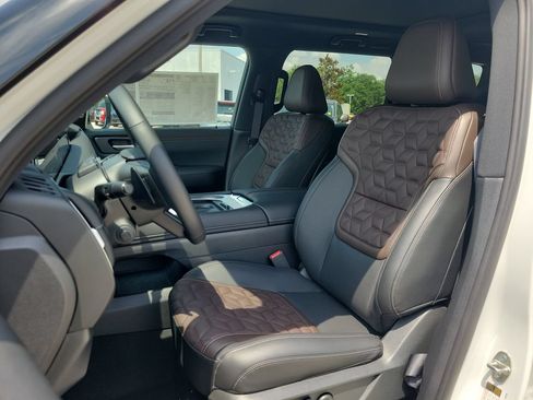 New 2026 Nissan Armada Platinum RWD image 16