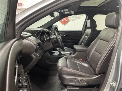 Used 2023 Chevrolet Traverse RS w/ LPO, Floor Liner Package AWD/4WD image 11