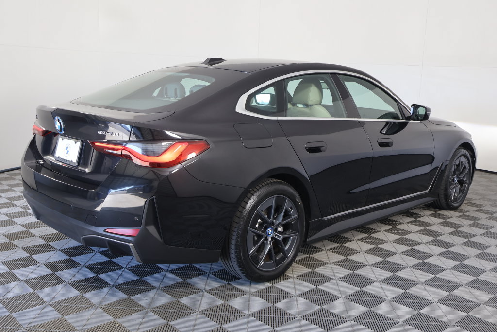 Used 2024 BMW i4 eDrive35 w/ Premium Package RWD image 4