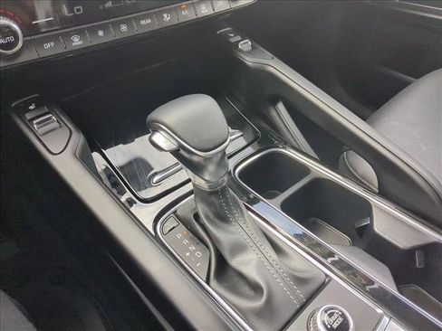 Used 2025 Kia Telluride S image 12