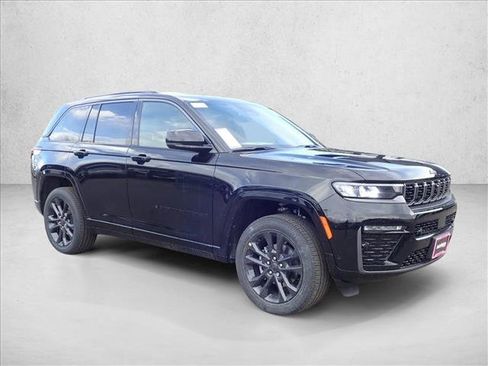 New 2026 Jeep Grand Cherokee Limited AWD/4WD image 6