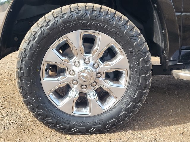 Used 2024 RAM 3500 Limited AWD/4WD image 10