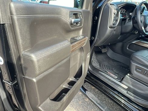 Certified 2022 Chevrolet Silverado 1500 RST image 12