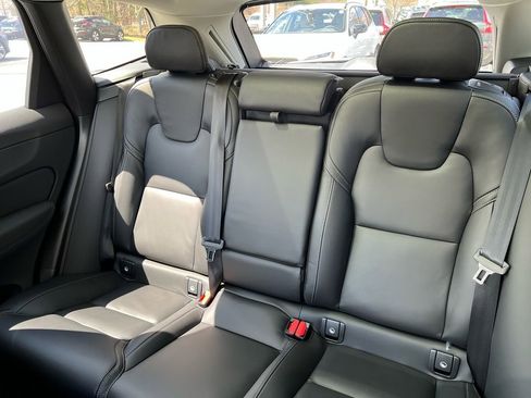 New 2026 Volvo XC60 B5 Ultra w/ Protection Package Premier AWD/4WD image 21