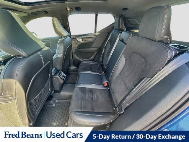 Used 2021 Volvo XC40 T5 R-Design w/ Climate Package AWD/4WD image 30