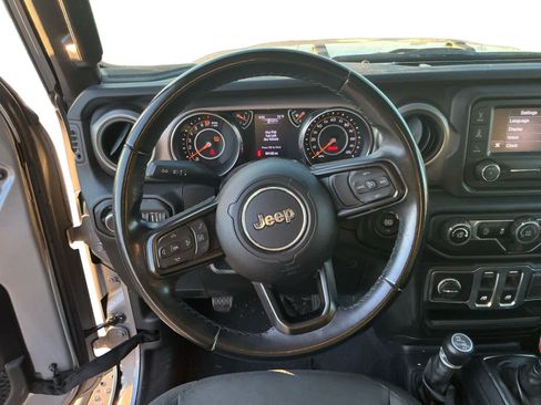 Used 2020 Jeep Wrangler Sport image 10