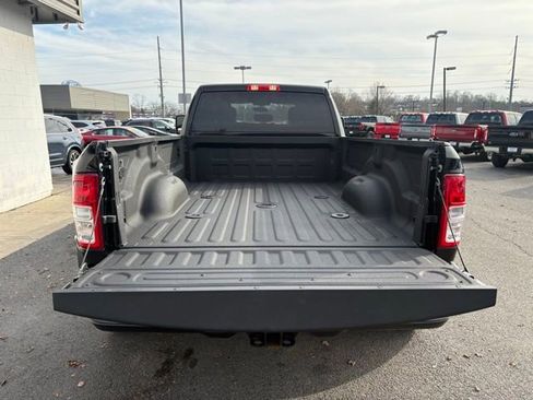 Used 2024 RAM 3500 Tradesman w/ Chrome Appearance Group image 30