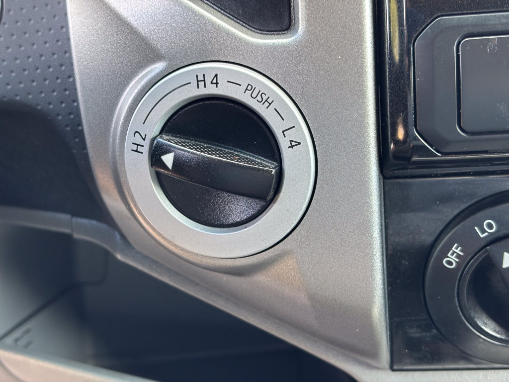 Used 2013 Toyota Tacoma 4x4 Access Cab V6 w/ TRD Off-Road Pkg image 26