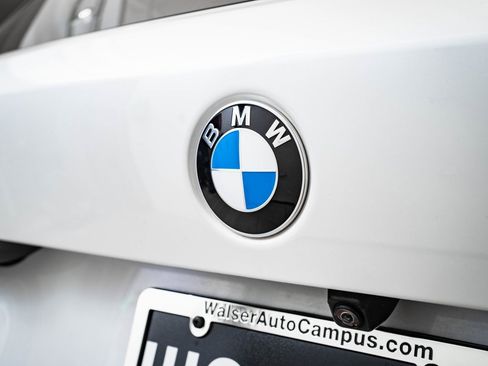 Used 2023 BMW X5 xDrive40i w/ M Sport Package image 18