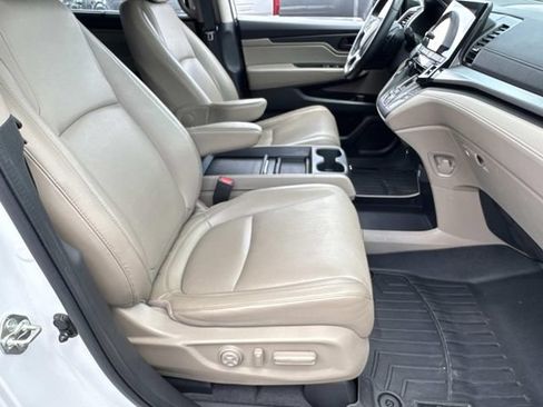 Used 2021 Honda Odyssey EX-L image 11