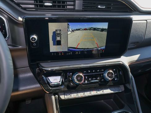 New 2026 GMC Sierra 1500 AT4 w/ AT4 Premium Package AWD/4WD image 16
