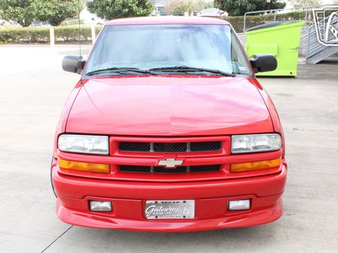 Used 2001 Chevrolet S10 Pickup Xtreme w/ Preferred Equipment Group image 21