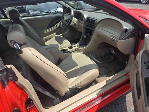 Used 2001 Ford Mustang Premium RWD image 33