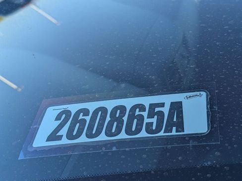 Used 2018 Nissan Versa S Plus FWD image 32