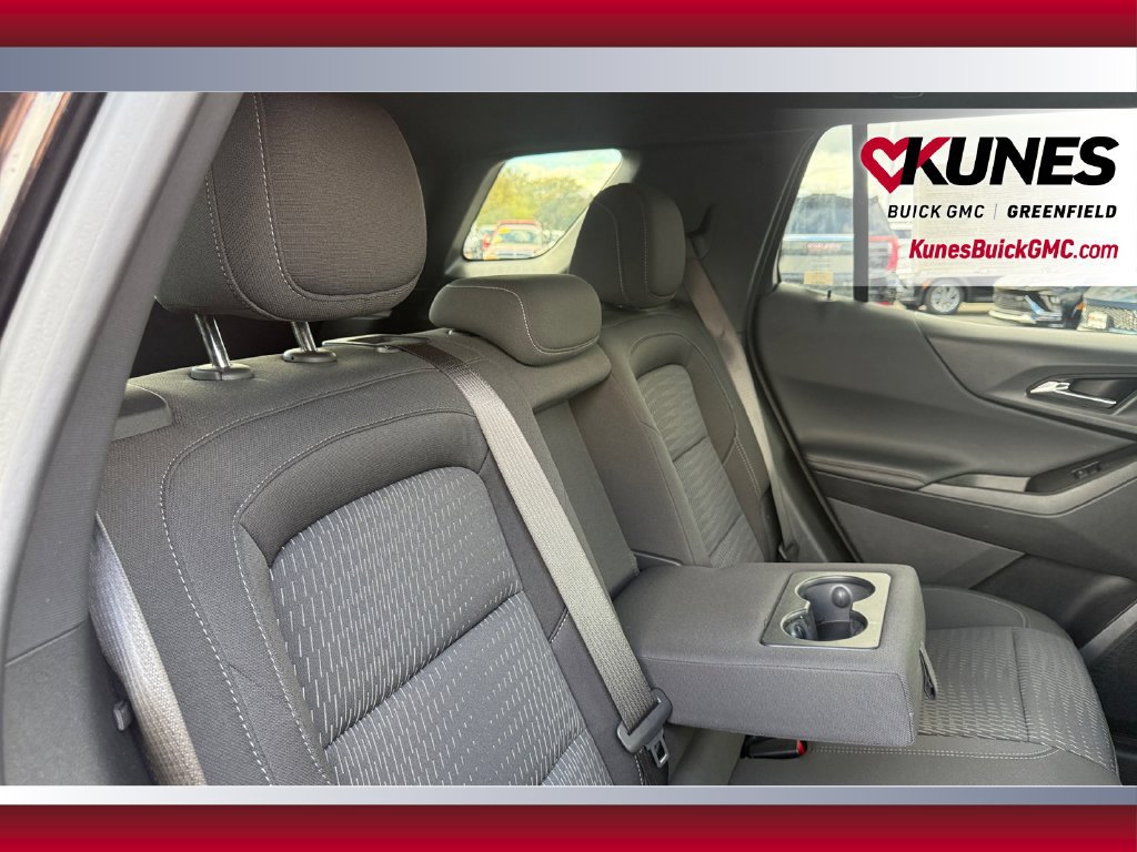 Used 2025 Chevrolet Equinox LT FWD image 37