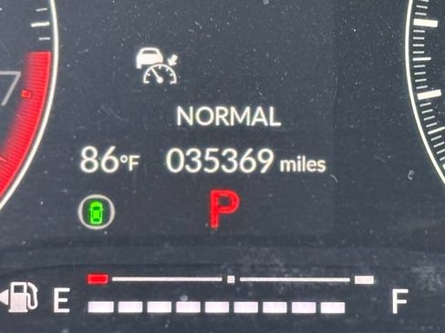 Used 2024 Honda Civic Sport image 9