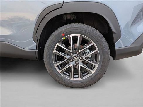 New 2026 Toyota Corolla Cross XLE image 10