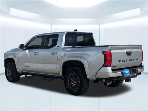 Used 2024 Toyota Tacoma SR5 AWD/4WD image 3