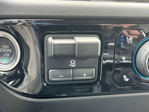 New 2025 Chevrolet Silverado 1500 ZR2 w/ Technology Package image 28