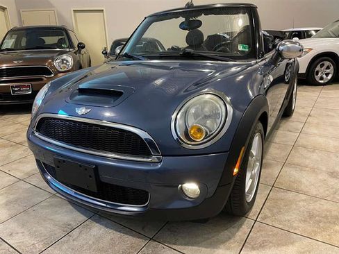 Used 2010 MINI Cooper S image 2
