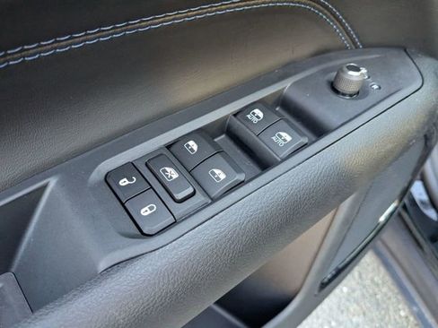 New 2026 Jeep Compass Limited w/ Sun, Sound & Navigation Group image 11