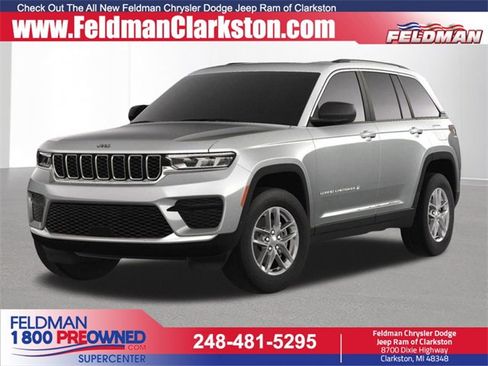 Used 2024 Jeep Grand Cherokee Laredo X image 1