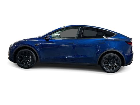 Certified 2023 Tesla Model Y Long Range AWD/4WD image 3