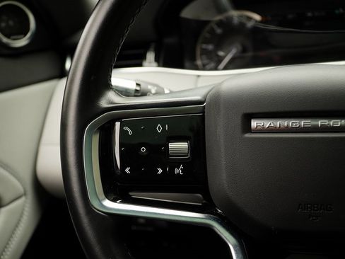 Used 2022 Land Rover Range Rover Evoque SE image 25