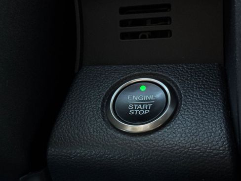 Used 2017 Ford F150 Raptor w/ Equipment Group 802A Luxury image 23