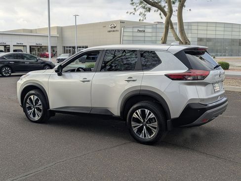 Certified 2023 Nissan Rogue SV image 4