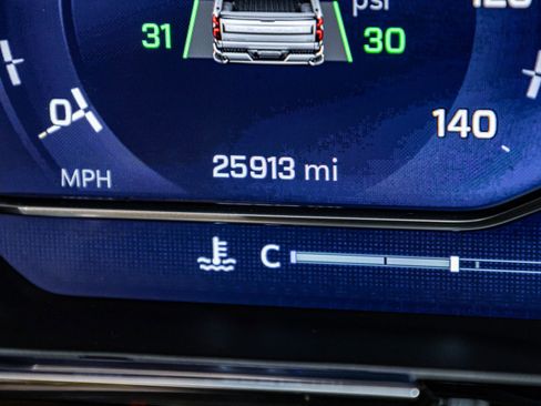 Used 2024 Chevrolet Silverado 1500 RST image 17